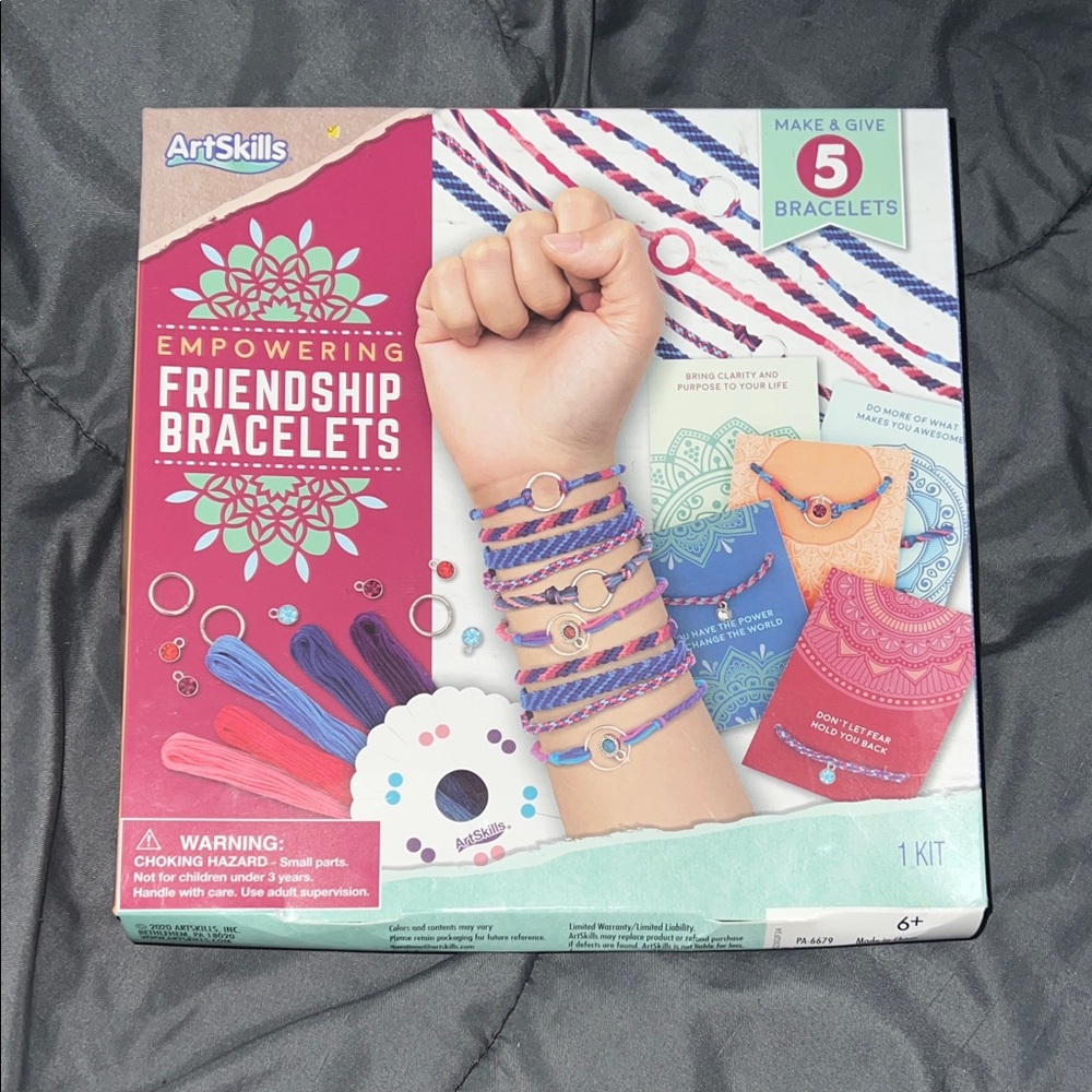 ArtSkills Friendship Bracelet Kit